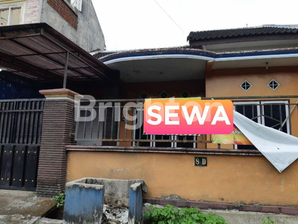 TENGAH KOTA STRATEGIS