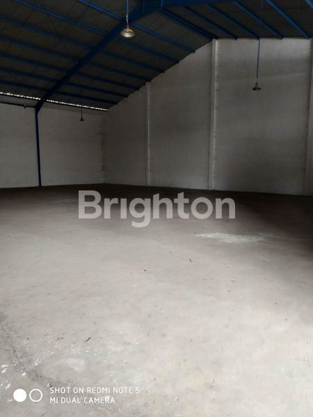 BANGUNAN KOKOH TRNGAH KOTA